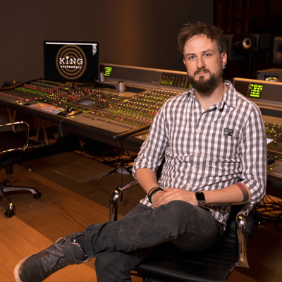 Jonathan Greasley / Re-Recording Mixer • Sound Designer