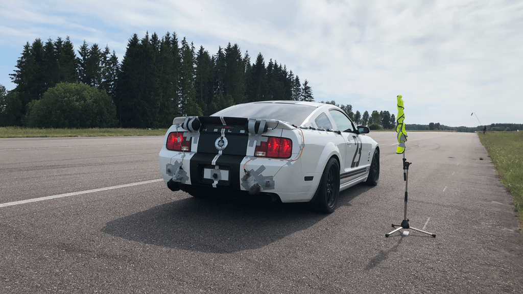 Cars – V8